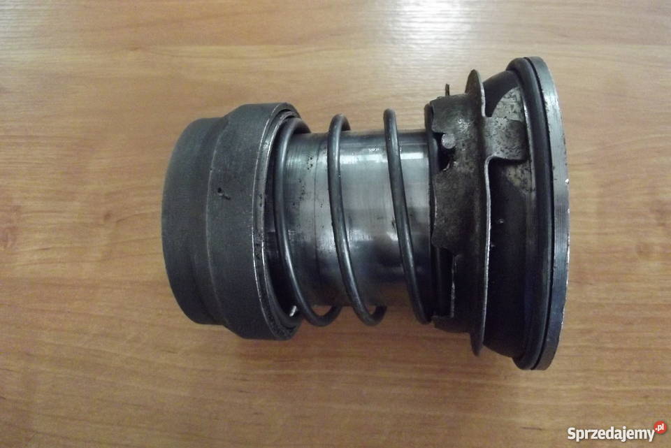 Uszczelnienie zwolnicy DT 75 Kompletne ORYGINAŁ Parczew sprzedam