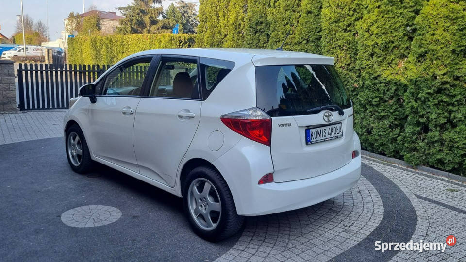 Toyota Verso S Kamera Cofania 6 Bieg 13 99 benzyna mazowieckie