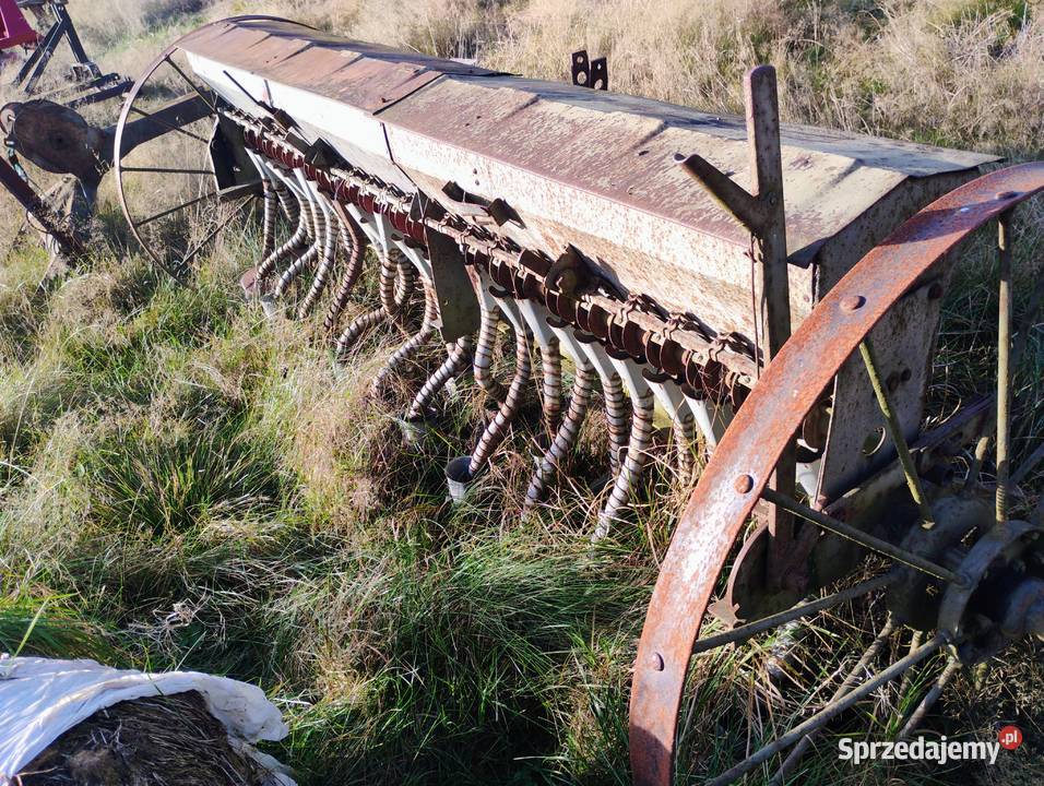 Siewnikbrony maska nieuszkodzony Wysoka Zaborska sprzedam