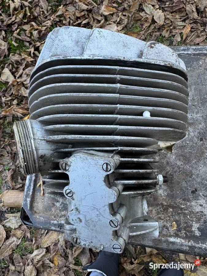 IZ PLANETA oryginalny nowy Cylindr Glowica Przemyśl