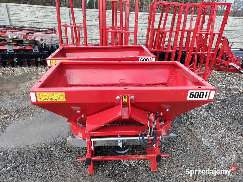 WYPRZEDAŻ Rozsiewacz nawozu hydraulika STRUMYK