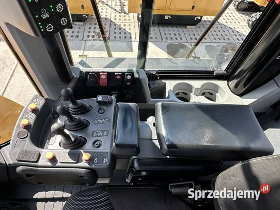 ŁADOWARKA KOŁOWA CATERPILLAR 972 M Tuliszków