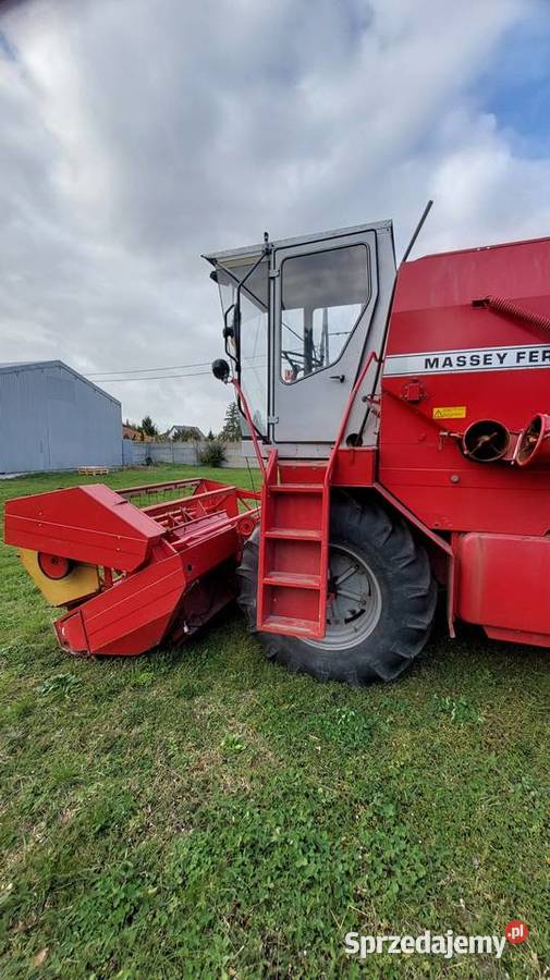 Kombaj Massey ferguson 16 Jarocin