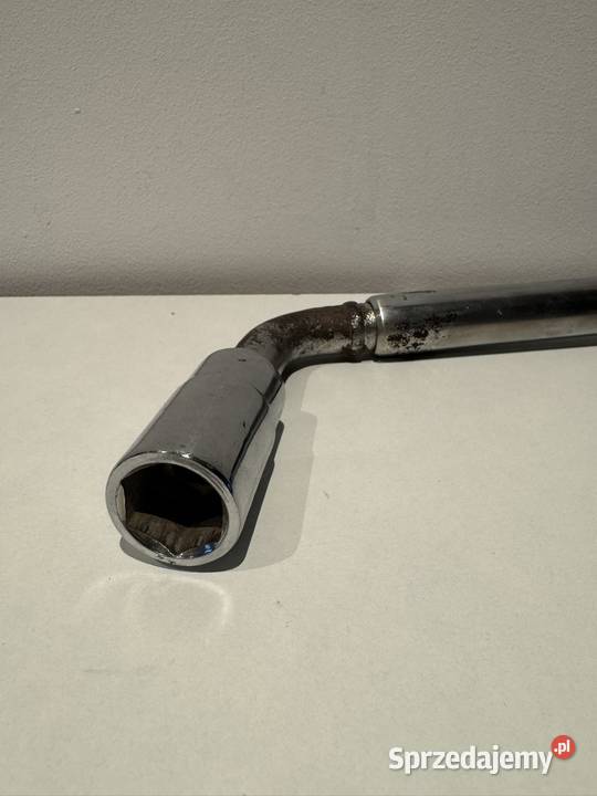 Klucz do kół samochodowych Poznań