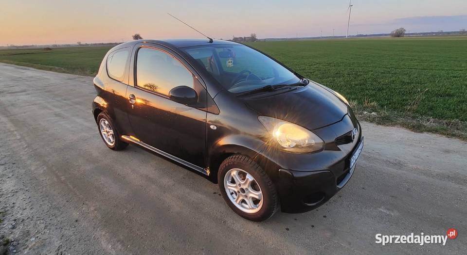 Toyota Aygo 10 benzyna 2009 r wielkopolskie Dobrzyca