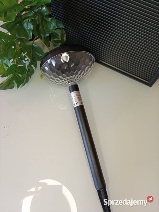 Lampy solarne wbijane na drążku 8 sztuk Trzcianka