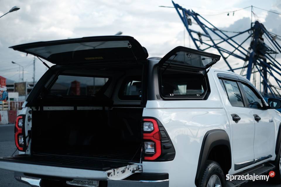 Zabudowa paki PREMIUM 4x4 HARDTOP Venture TOYOTA Pasłęk