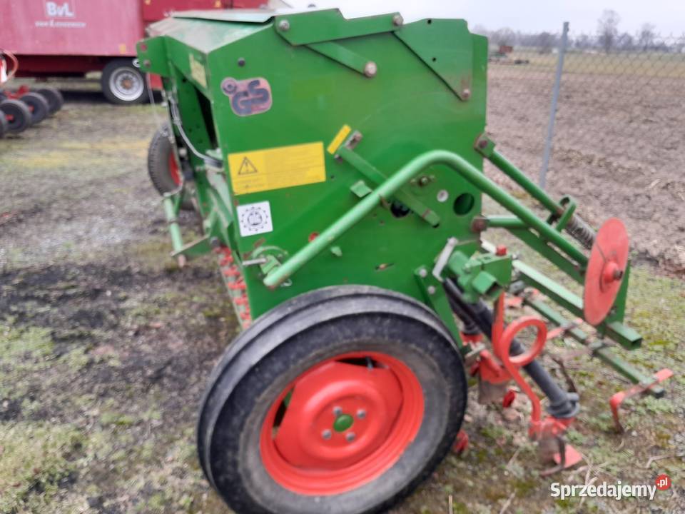 Siewnik zbożowy Hassia DK 300 Ryki sprzedam