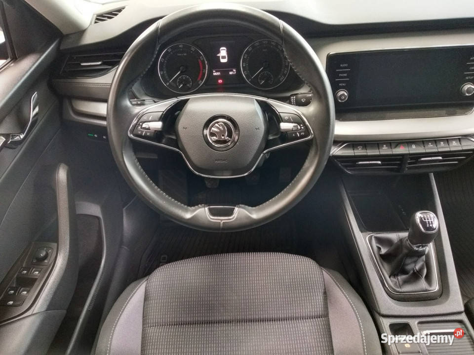 koda Octavia 15 TSI 150 ambition led czujniki Rok produkcji 2021