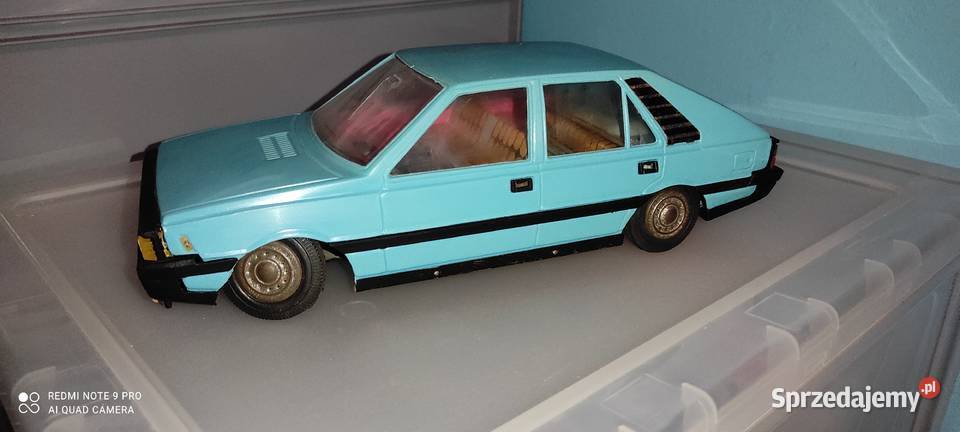 CZZ Polonez sterowany na kabel PRL Gniezno sprzedam