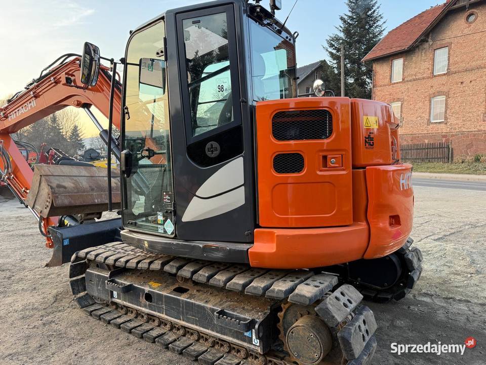 Maszyna budowlana Koparka Gąsienicowa Hitachi Nowa Ruda