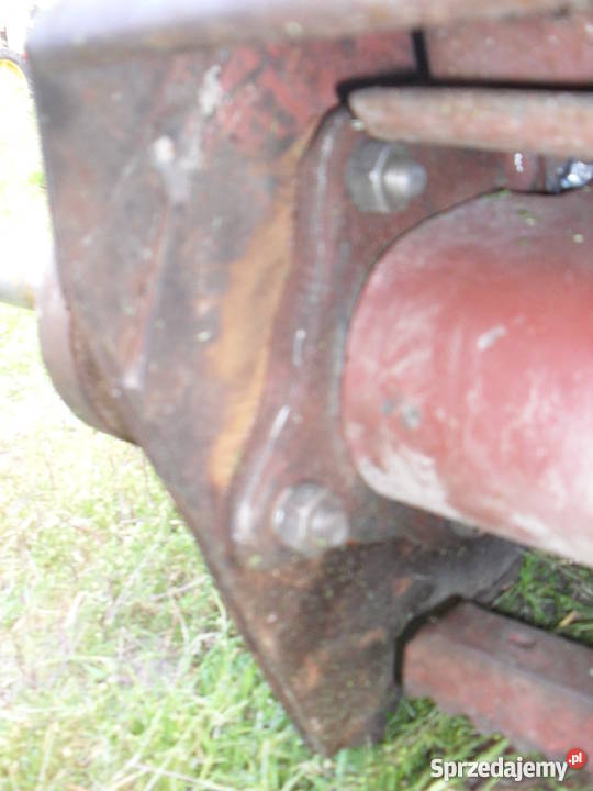 Podajnik pochyły gardziel do Bizon ZO56 Włodary