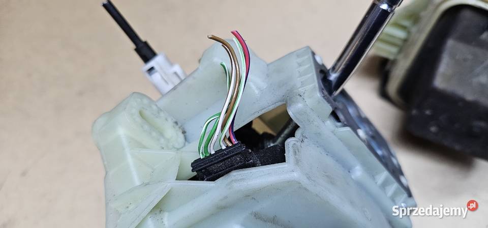 Wybierak mercedes w203 2032672524 Pozostałe Zbąszyń