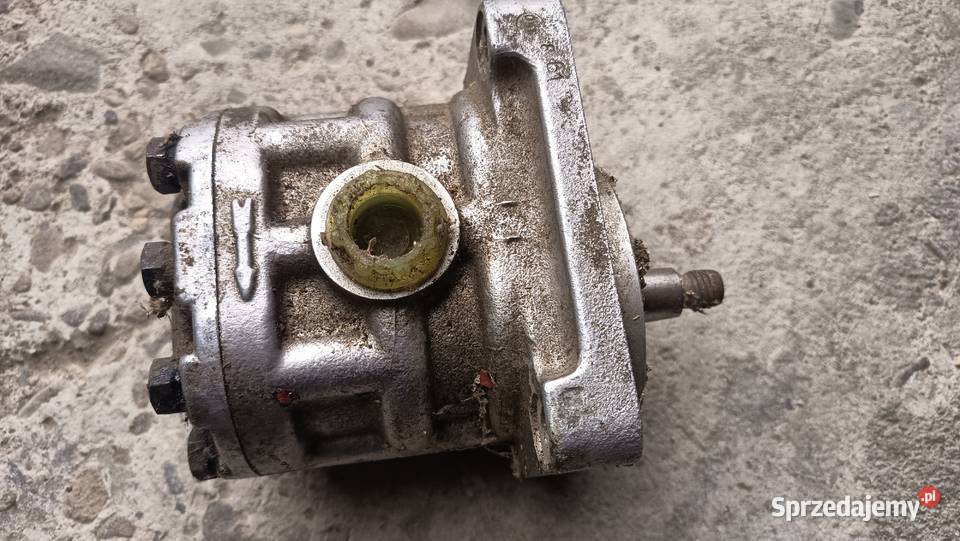 Nowa Pompa hydrauliczna PZ 18 Vistula Andorią Części i osprzęt rolniczy Kołaczyce