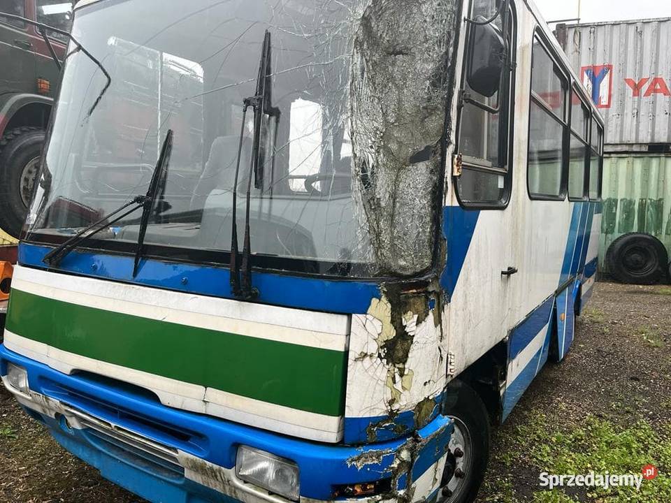 sprzedam autosany h9 i h6 kupiony w Polsce Autobusy i minibusy Częstochowa