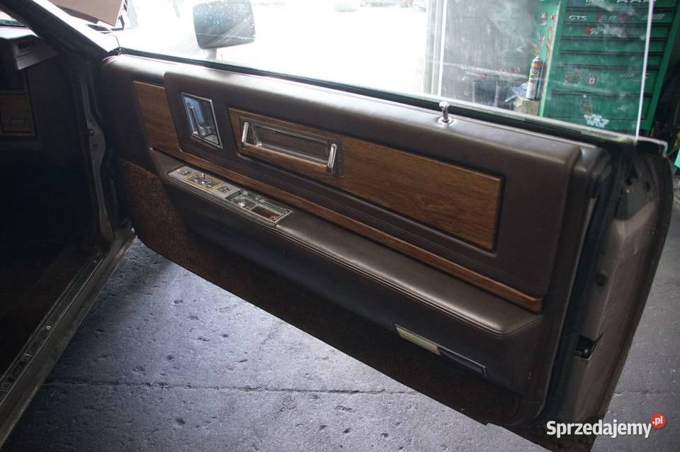 FOTELE KANAPY CADILLAC ELDORADO 1984 COUPE osobowe Lipno