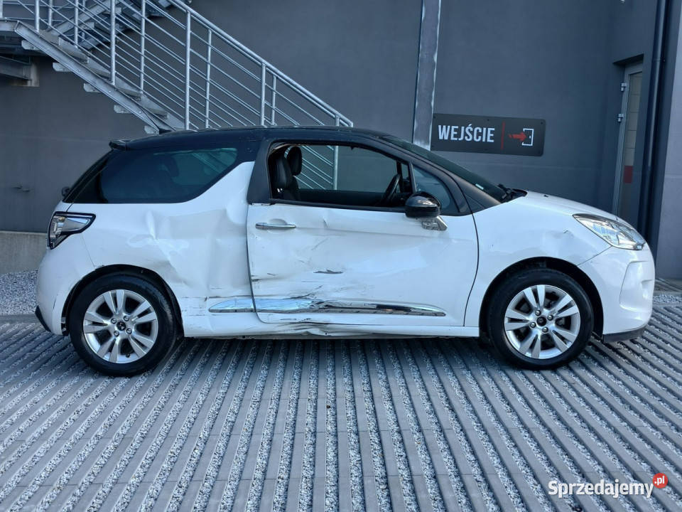Citroen DS3 BENZYNKA mały przebieg czarny sufit Kęty