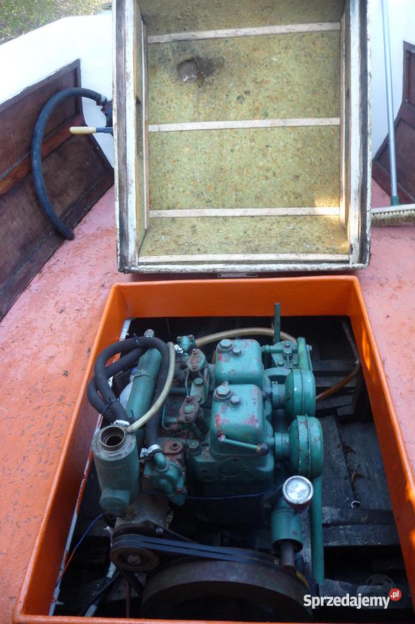 łodz wędkarskaoldtimer 1962r diesel Sport i Wypoczynek Giżycko sprzedam