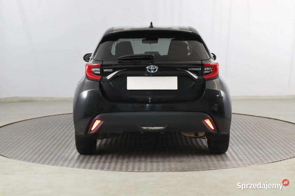 Toyota Yaris 15 VVTi Hybrid Zabrze
