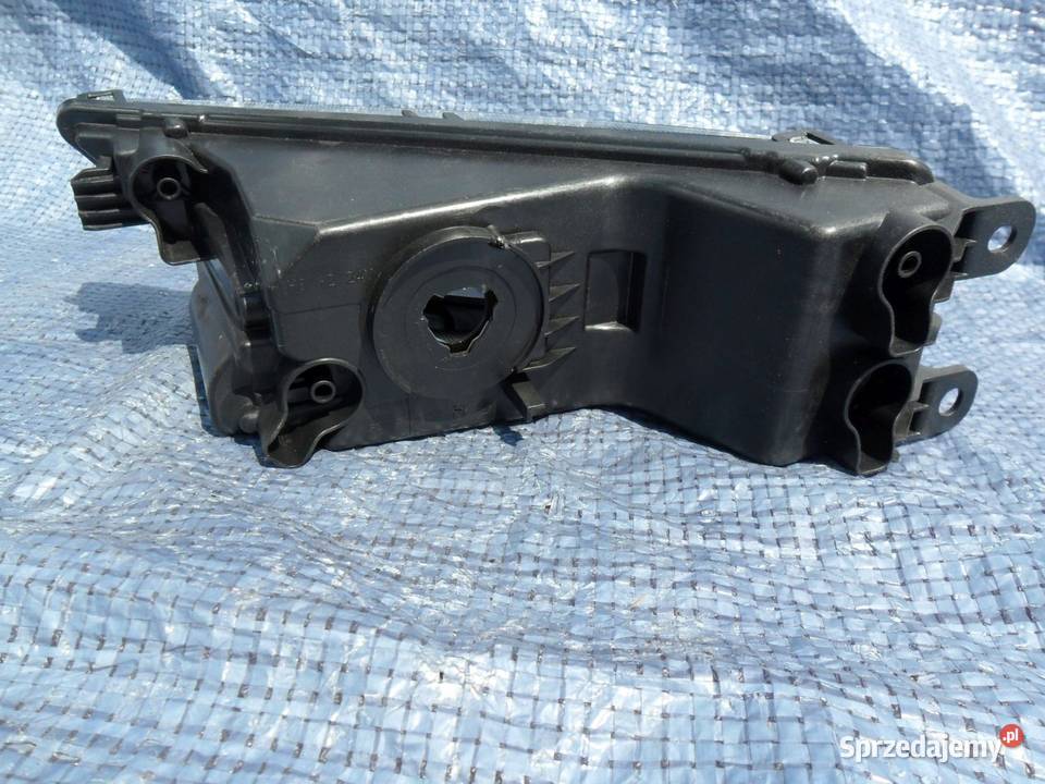 Volkswagen Tiguan II halogen prawy przedni Nowy Tomyśl