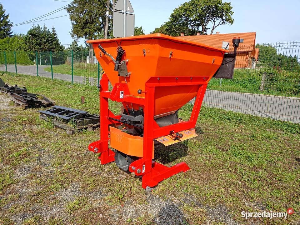 Posypywarka Piaskarka Komulana Drogowa 380 L 600 Żurawica