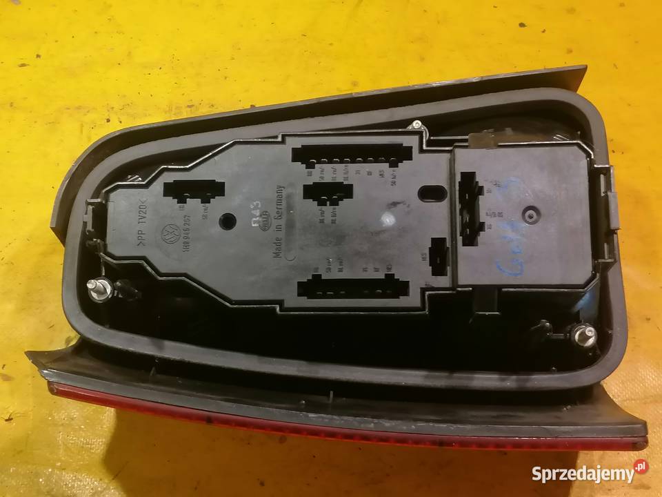 lampa tył prawa kombi VW Golf 3 r9199 łódzkie Piotrków Trybunalski