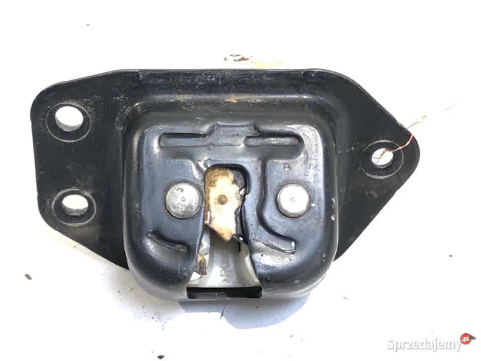 ZAMEK KLAPY TYŁ NISSAN JUKE F15 Crossover