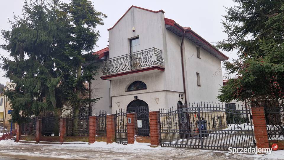 NIeruchomość zabudowana 2055m2 budynki 1039m2 łódzkie Piotrków Trybunalski