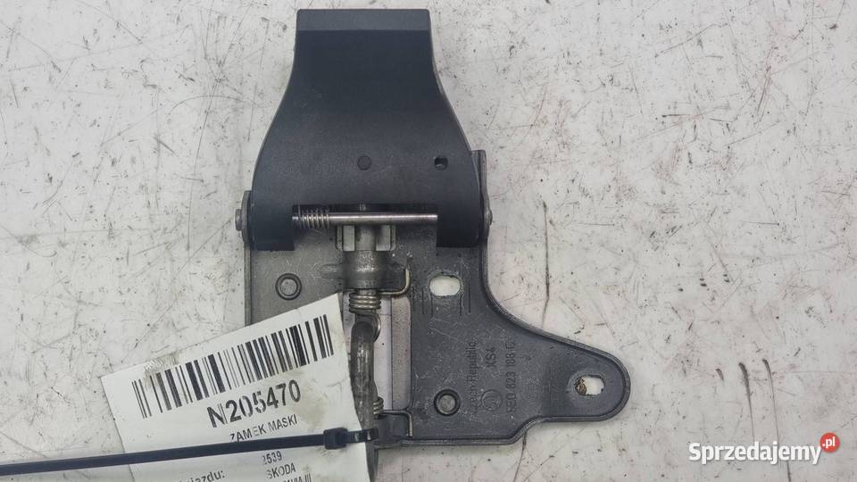 ZAMEK MASKI SKODA OCTAVIA III 5E0823186C Lipno