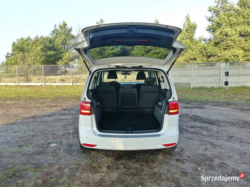 Volkswagen Touran 12 VAT marża Piła