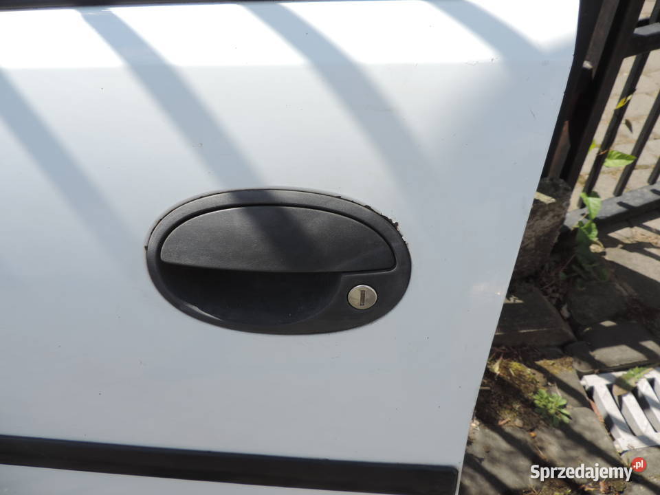 DRZWI LEWY PRZÓD OPEL CORSA C 5D