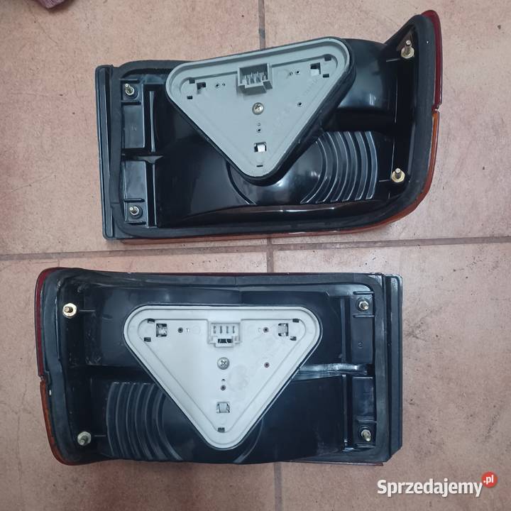 LANCIA PRISMA lampa tyl prawa lewa osobowe Rakoniewice