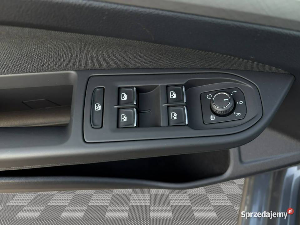 Volkswagen Golf CT379AA15 TSI Life DSG Ambient szary Gdańsk