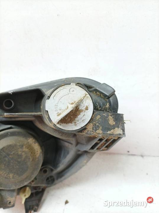 LAMPA PRZÓD PRAWA EU USZK ET7613W029AK Ford świętokrzyskie