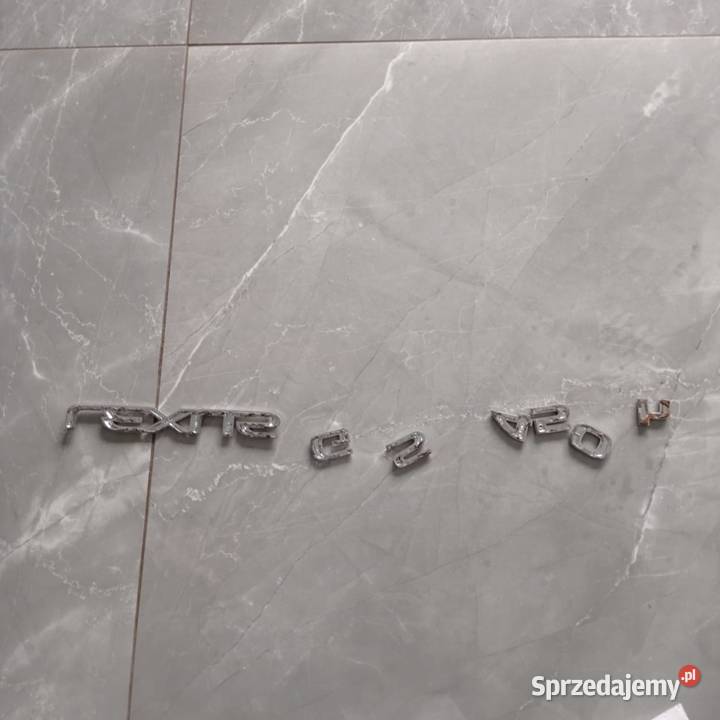 ZNACZEK EMBLEMAT LEXUS GS 450 h na klapę Kamień Pomorski