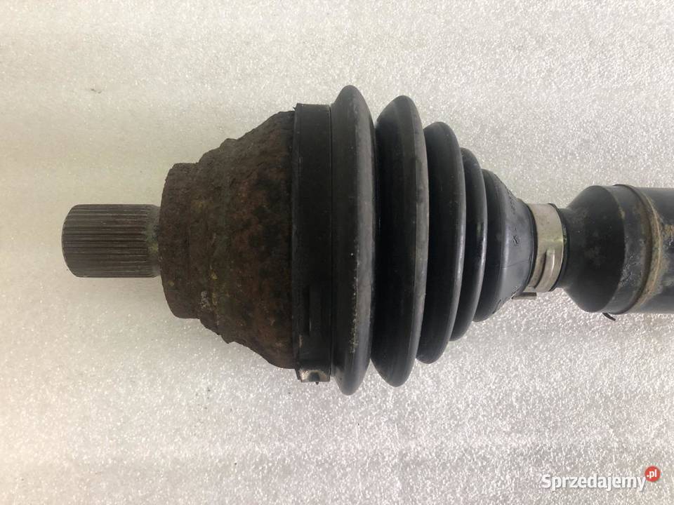 PÓŁOŚ PRAWY PRZÓD 3C0407272BQ VW PASSAT CC 20TSI sprzedam