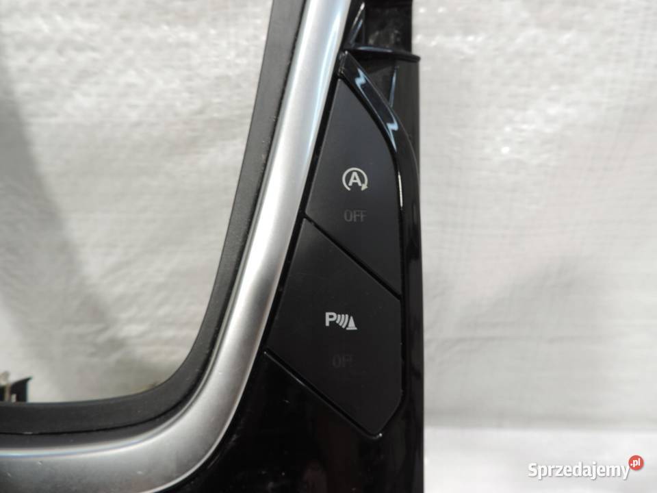 RAMKA PANEL BIEGÓW FORD EDGE EM2BR045P28BW