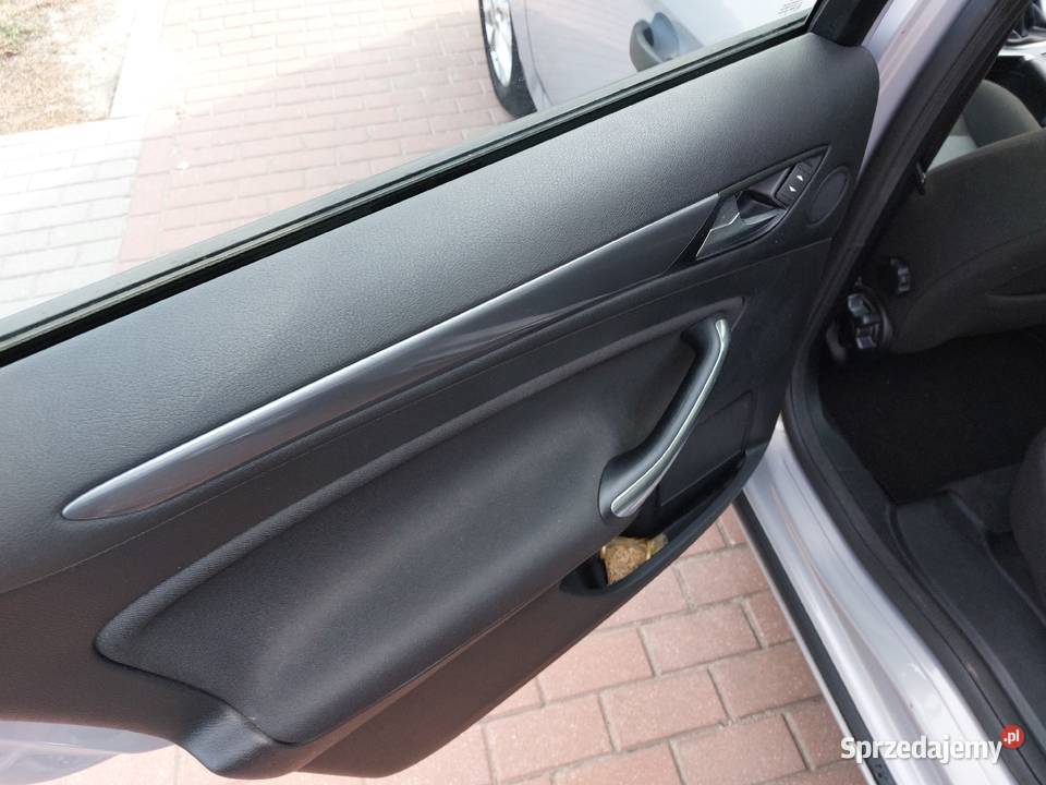 Ford Mondeo 16 benzyna manualna Łochów