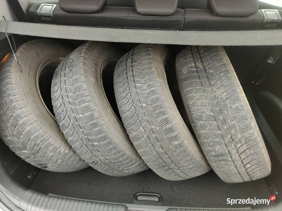 Kia Venga 14 benzyna 81 2x koła NOWA