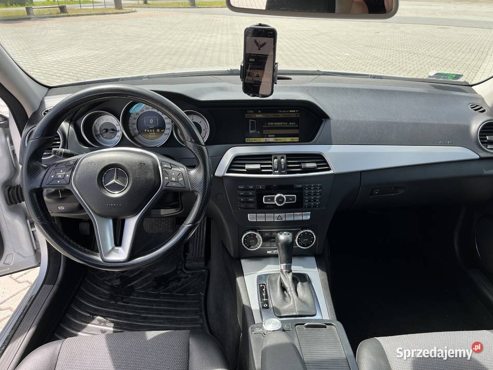 Mercedes C300 4Matic AMG wyposażenie Avantgarde podkarpackie Huta Komorowska sprzedam