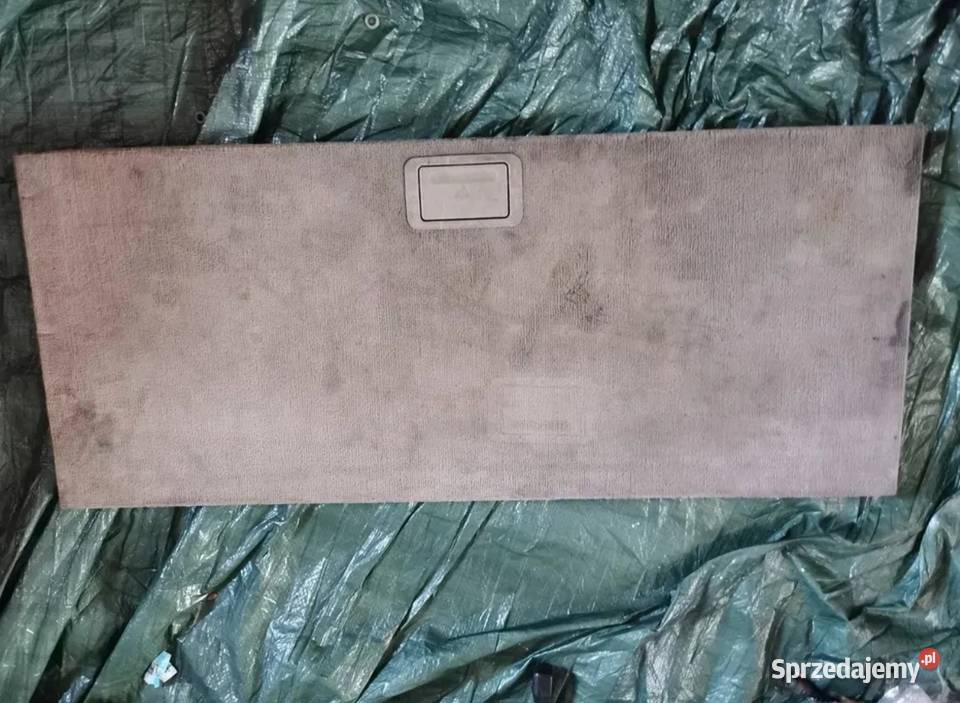 Podłoga tapicerka bagażnika BMW E34 kombi Żory