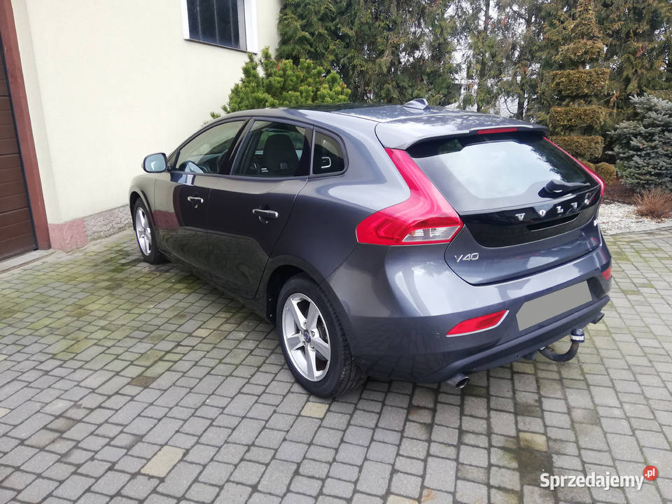 Volvo V40 16benzyna 150 Hak panorama bogata aluminiowe felgi Sompolno sprzedam