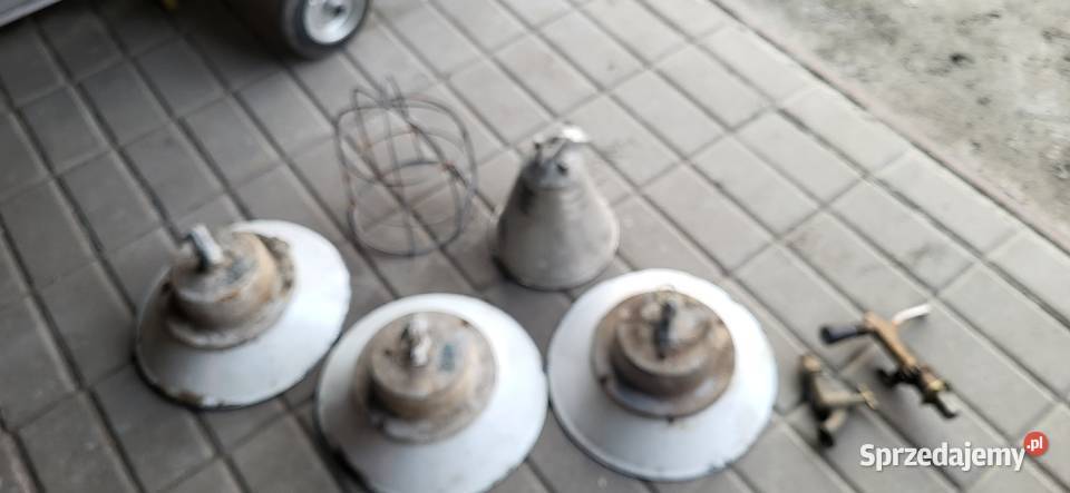 Stara lampa metalowa spolka pracy przyszloscw Oleśnica