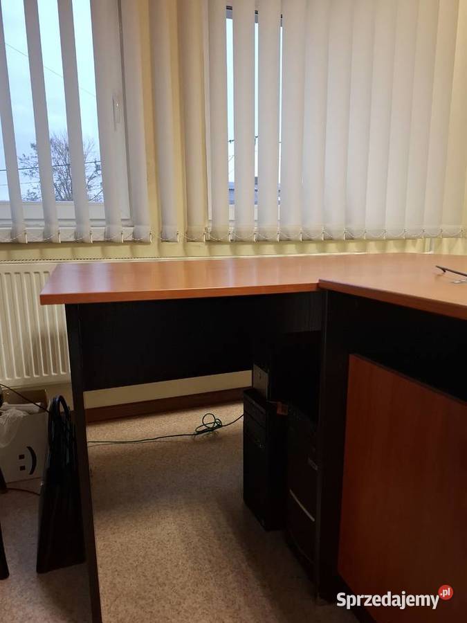 Biurko bez szuflad i szafek brązowe Tychy