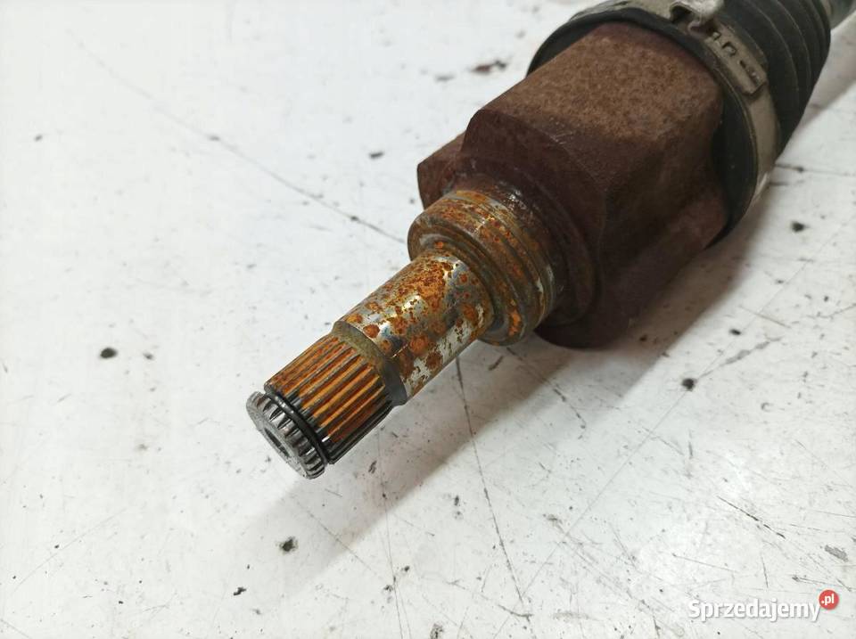 PÓŁOŚ LEWY PRZÓD 10 MPI 6C0407271H Skoda Fabia