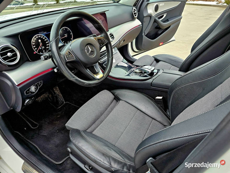 Mercedes E 220 195 Avangarda Wirtual Ambiente gniazdo AUX