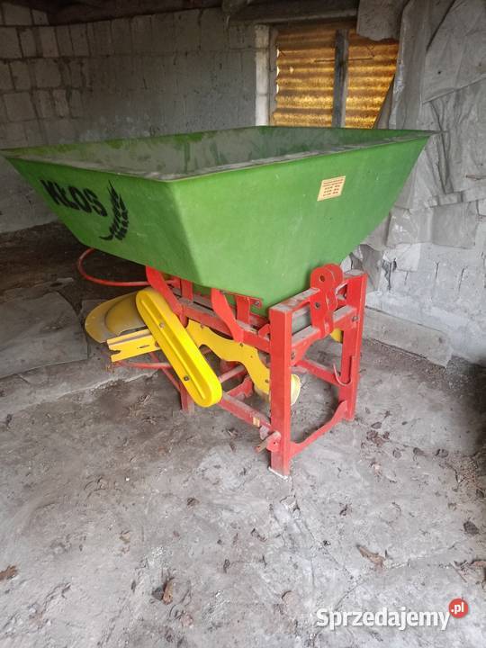 Rozsiewacz kłos dwutalerzowy mało używany lubelskie Kąkolewnica sprzedam
