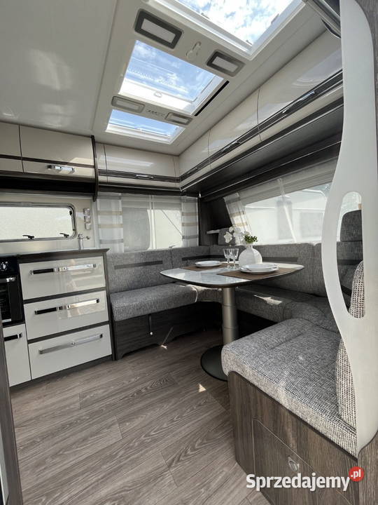 PRZYCZEPA KEMPINGOWA FENDT DIAMANT 560 DW Bieruń