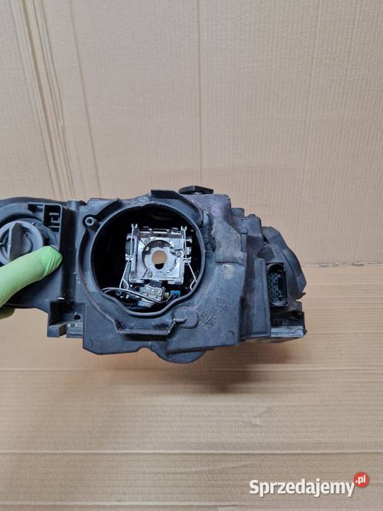 Lampa lewy przód bixenon biksenon Audi a4 b7 osobowe dolnośląskie Kopacz