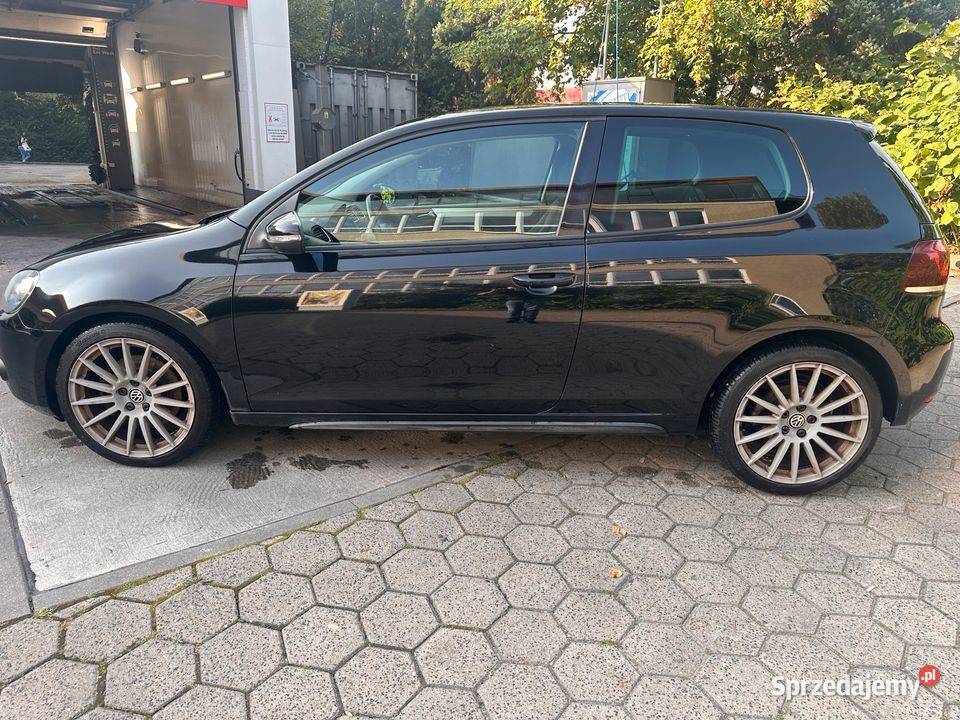 Volkswagen Golf VI rok 2010 bęzyna 1,4 czarny 3 drzwiowy raty na telefon